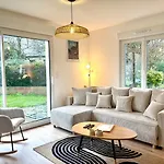 Le Jouon - Magnifique Maison De Ville Avec Jardin